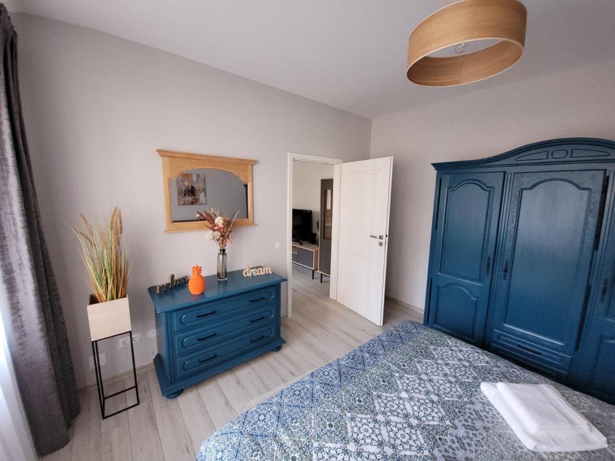 Lovely Apartment Near City Center คลูจ-นาโปกา ภายนอก รูปภาพ